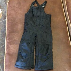 Gap Toddler black Snow bib